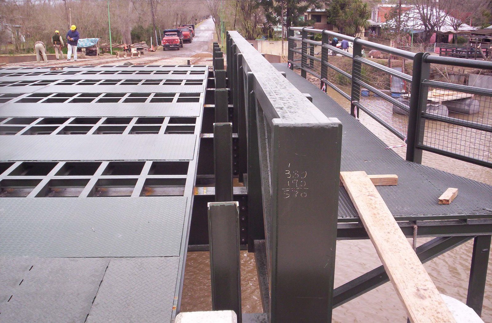 Francisco Lavigne s.a. Ingeniería y Fabricación Puente peatonal Municipalidad de Tigre