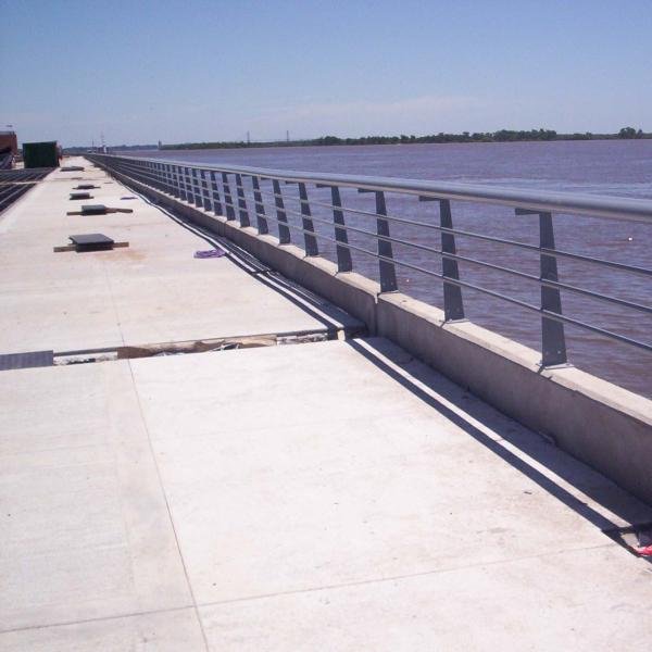 Construccion y Montaje Barandas Parque España Rosario