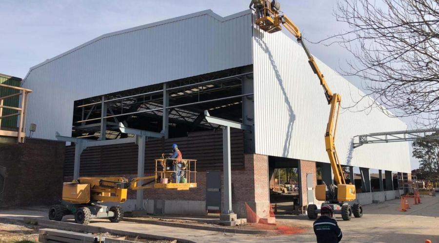 Ingenieria Construccion y Montaje Nave Facu Siderca Campana