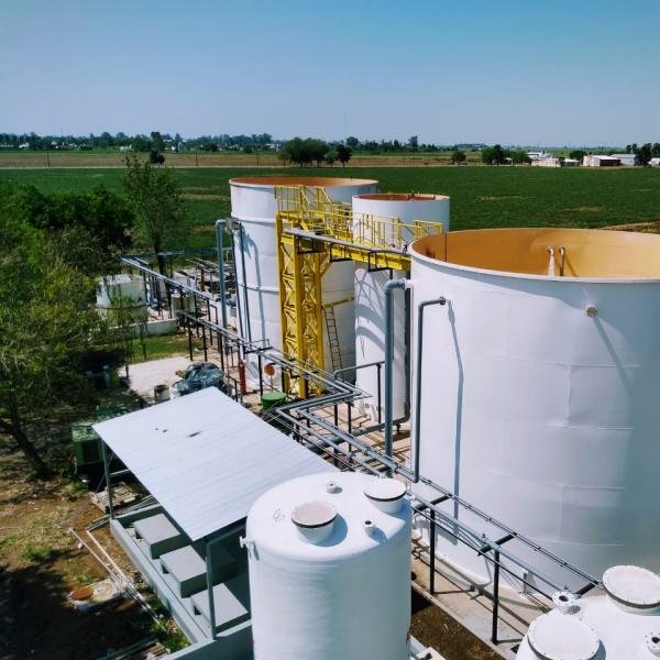 Tanques TKELP y TKC Adecoagro